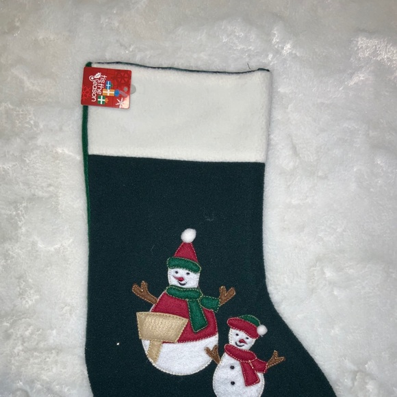 4/$16 - 19” PLUSH CHRISTMAS STOCKING - Picture 4 of 8